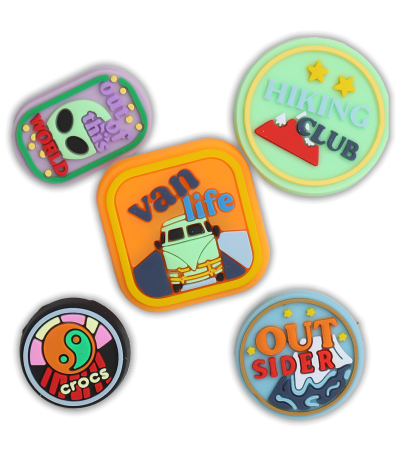 کالکشن جیبیتز طرح ون لایف برای تزئین کفش کراکس برند کوهبر