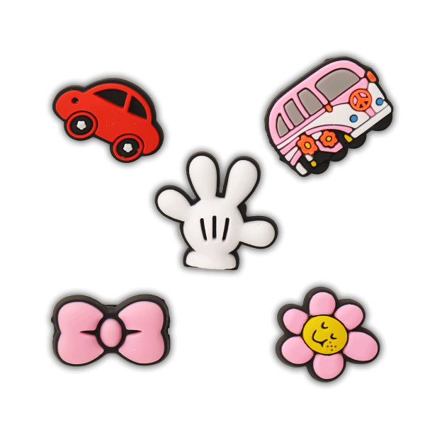 کالکشن جیبیتز طرح دست میکی‌موس برای تزئین کفش کراکس برند کوهبر