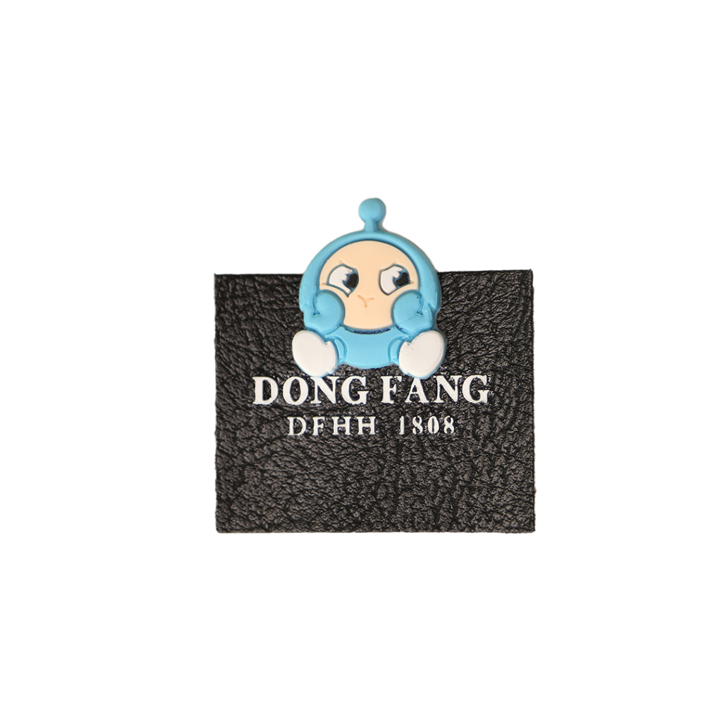 مارک ترکیبی لباس با جیبیتز طرح پاندا اتیکت چرم و سیلیکون با کیفیت تولید کوهبر برای پوشاک عمده