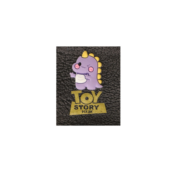 مارک لباس ترکیبی با جیبیتز طرح دایناسور | اتیکت چرم و سیلیکون با کیفیت تولید کوهبر برای پوشاک عمده