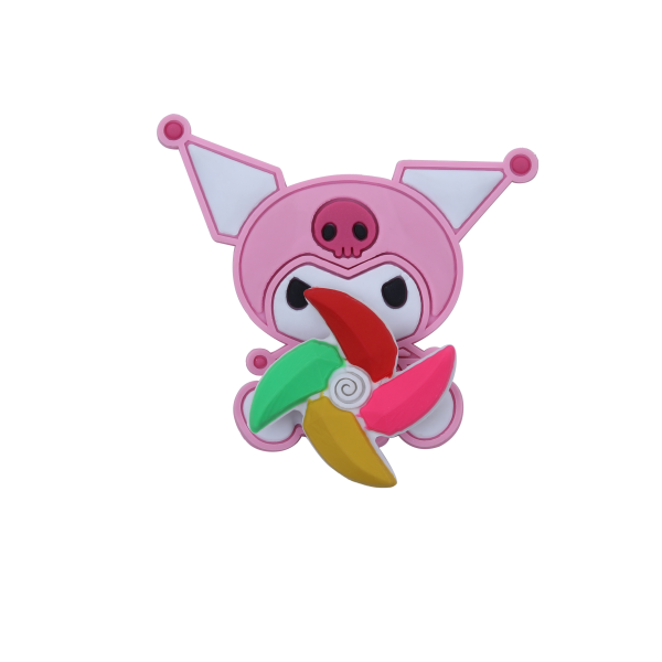 جیبیتز اسپینری کرومی با طراحی فانتزی شخصیت Kuromi و پره چرخان رنگی مخصوص کفش کراکس