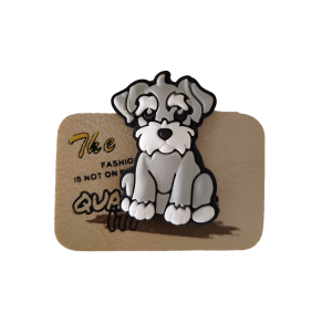 خرید مارک لباس چرمی با طرح سگ و نوشته ژلاتینی، تولید برند کوهبر