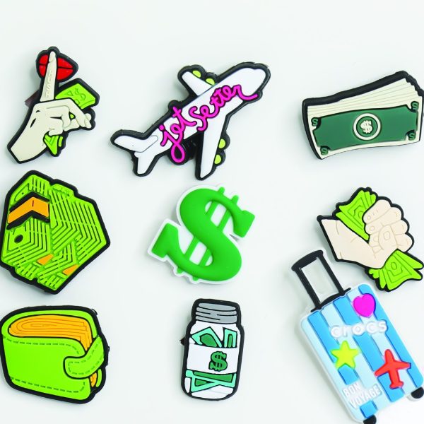 کالکشن جیبیتز طرح دلار و هواپیما برای تزئین کفش کراکس برند کوهبر