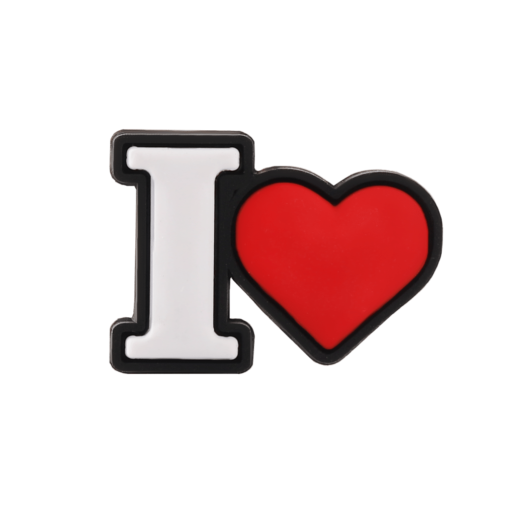 جیبیتز طرح I Love با طراحی عاشقانه و نماد قلب، مناسب تزئین کفش کراکس، کیف و کوله‌پشتی. ساخته شده از PVC نرم و باکیفیت. محصول تکی برند ایرانی کوهبر، قابل خرید عمده و تکی.
