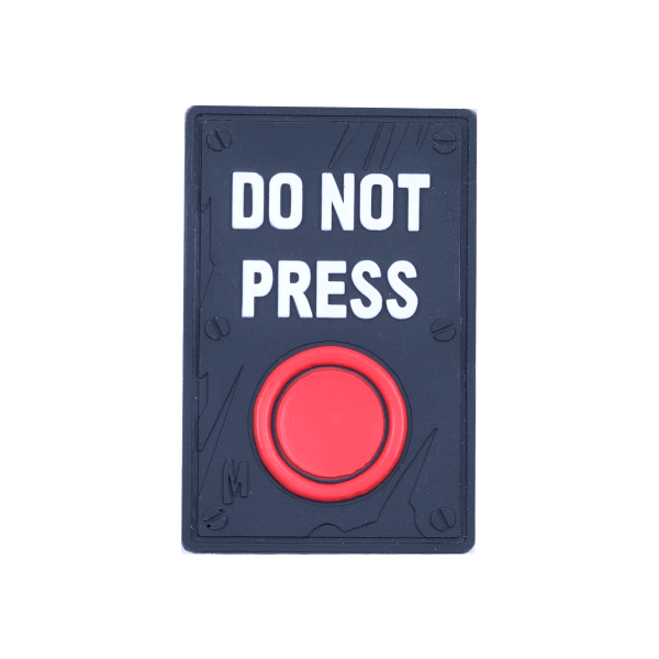 مارک ژلاتینی do not press با نوشته ژلاتینی برجسته و پایه چرمی مخصوص دوخت روی لباس