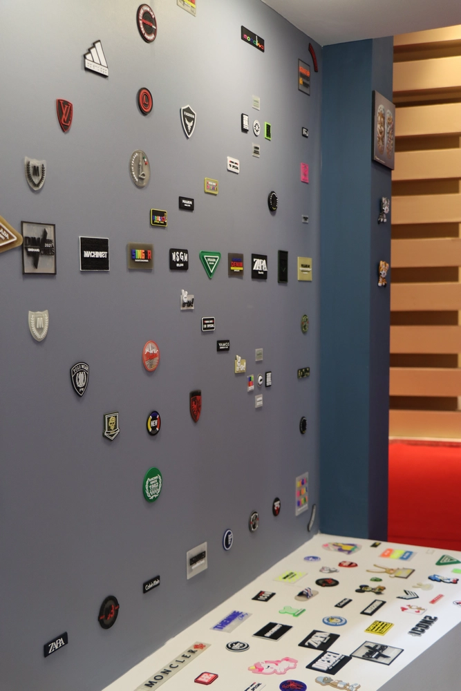 تصویر برای استفاده در بلاگ حضور کوهبر در نمایشگاه (3)