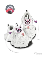 جیبیتز سر کرومی روی کتونی