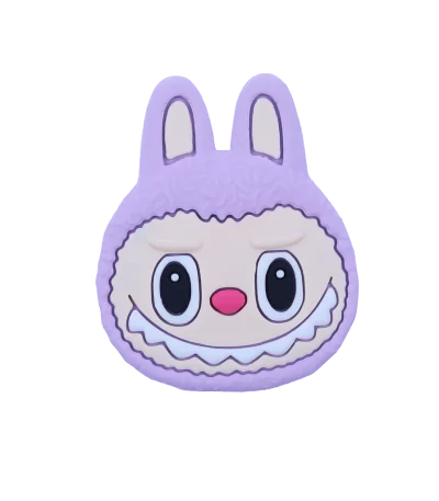 جیبیتز کله لبوبو با طراحی فانتزی و چهره کارتونی – آویز بامزه برای کراکس، کیف و لباس – محصول برند کوهبر