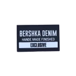 مارک ژلاتینی Balenciaga با نوشته برجسته سفید روی پایه چرمی مشکی، تولید کوهبر