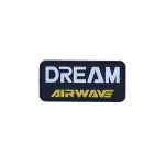 مارک ژله‌ای با نوشته dream روی پایه چرمی مشکی مخصوص دوخت روی لباس