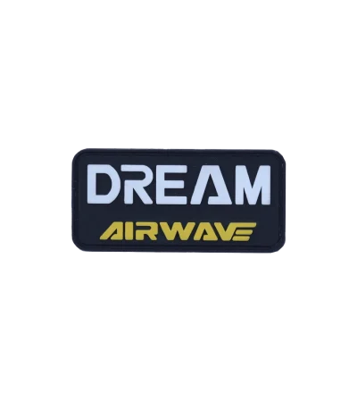 مارک ژلهای با نوشته dream روی پایه چرمی مشکی مخصوص دوخت روی لباس