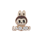 جیبیتز عروسک لبوبو و نوشته Labubu خرید از تولید کننده محصول برند کوهبر مناسب استفاده به عنوان خرجکار پوشاک