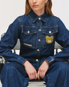 آموزش چسباندن مارک به لباس کاربرد مارک لباس تولید برند کوهبر در صنعت پوشاک