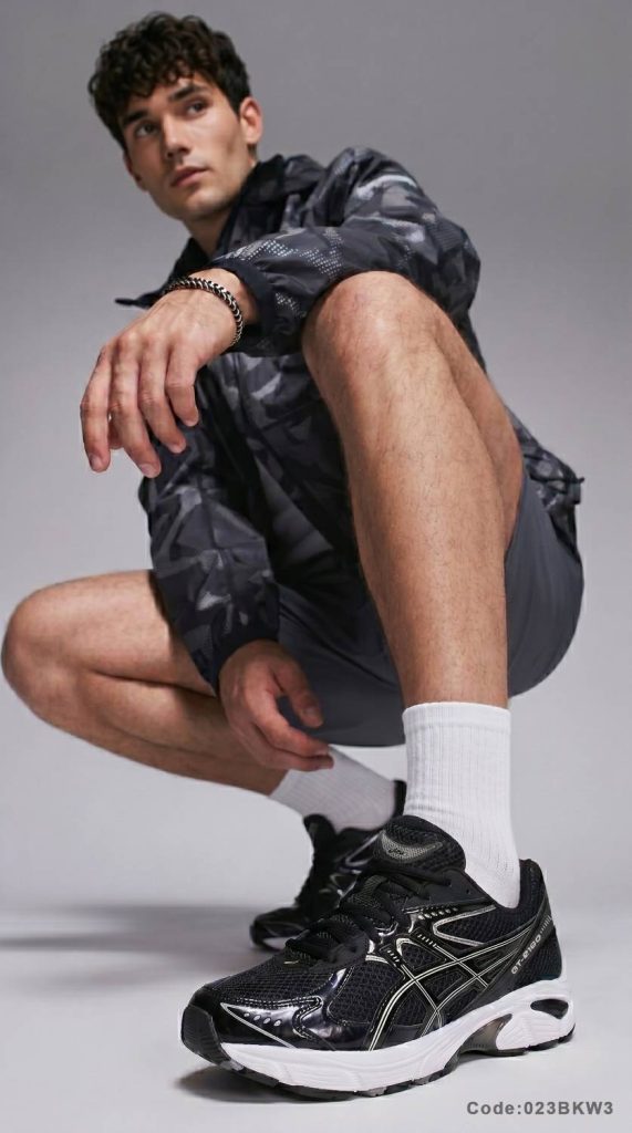 asics black white3.png