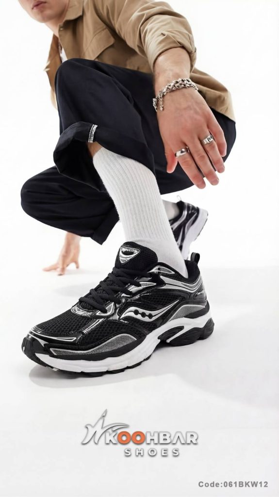 saucony black post.png